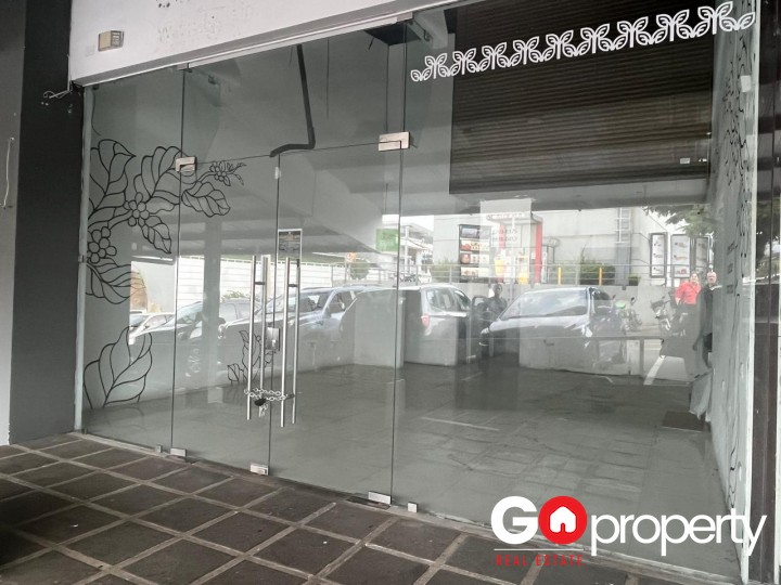 Alquiler de Local Comercial 63m2 - Mercedes Norte 